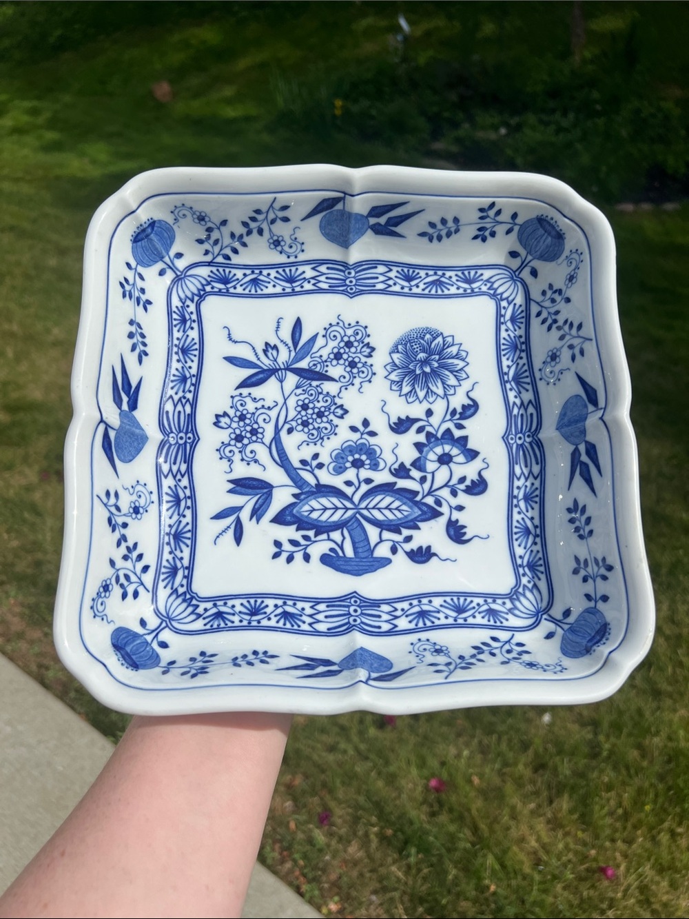 Vintage Hutschenreuther Germany Blue Onion Square Vegetable Serving Bowl